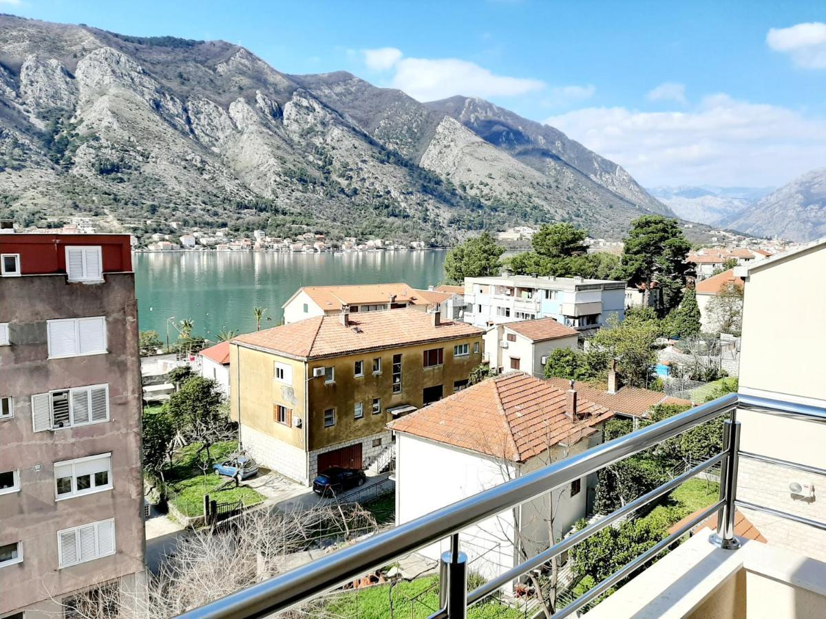 Maritimo Di Cattaro****Lux Apartment With Garage ภายนอก รูปภาพ