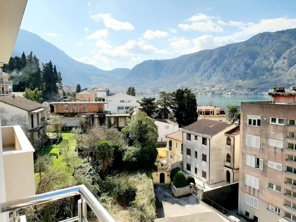 Maritimo Di Cattaro****Lux Apartment With Garage ภายนอก รูปภาพ