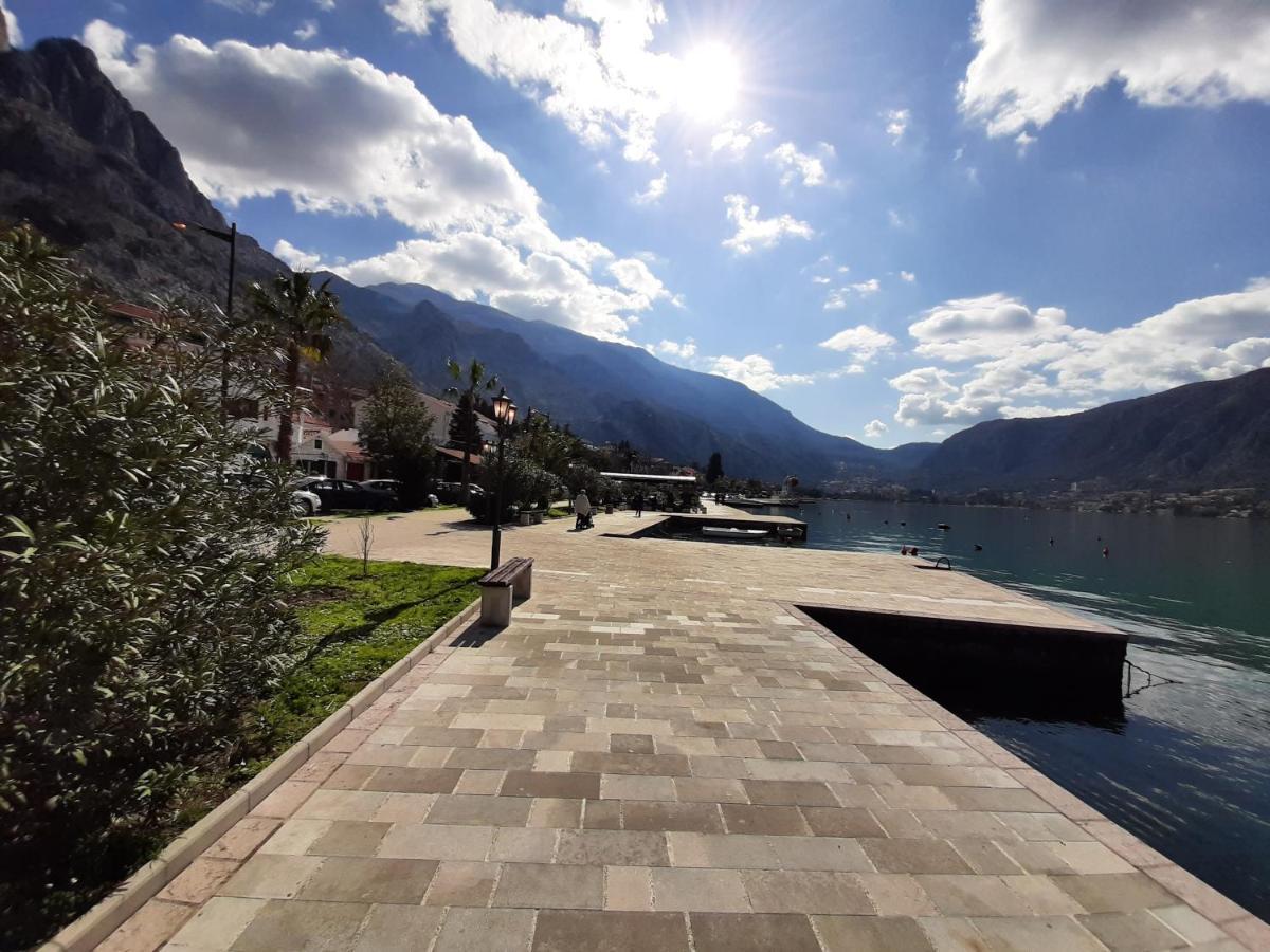 Maritimo Di Cattaro****Lux Apartment With Garage ภายนอก รูปภาพ